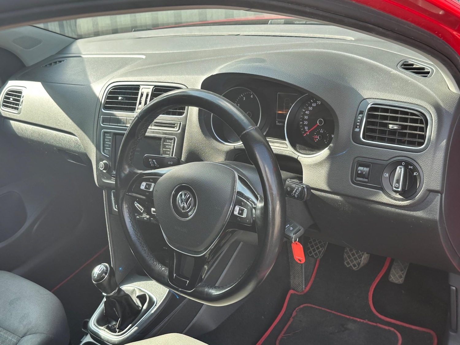 Used Volkswagen Polo 2015 for sale - 76270907: Photo 22