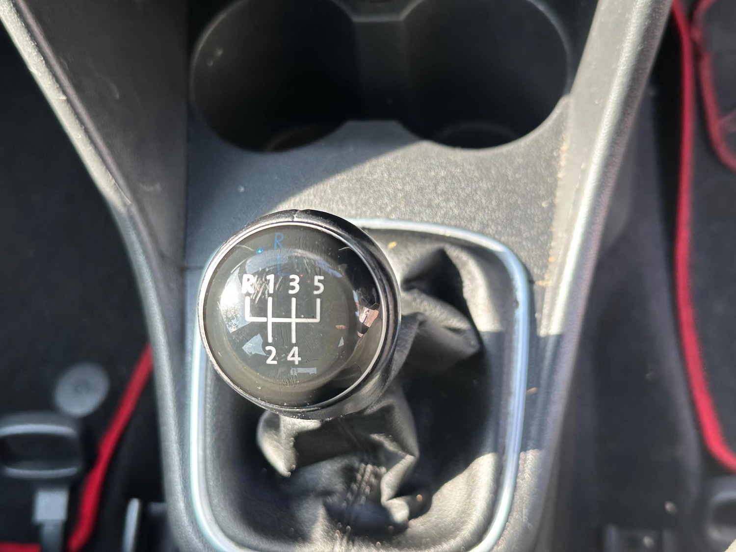 Used Volkswagen Polo 2015 for sale - 76270907: Photo 26