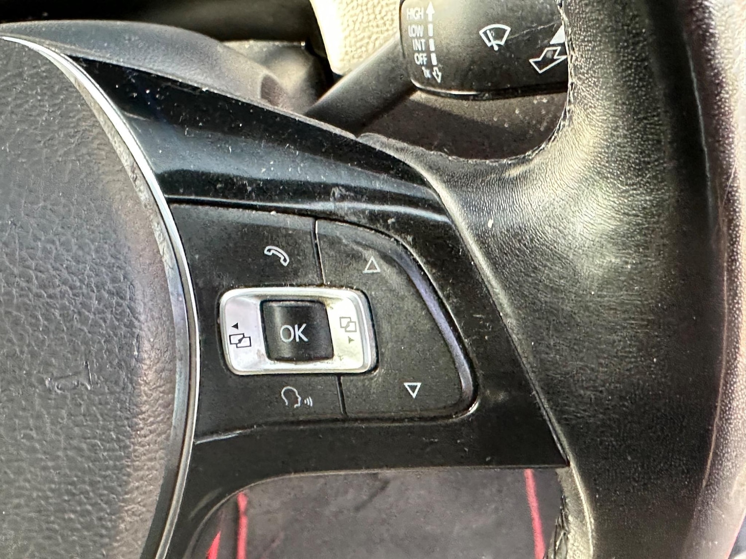 Used Volkswagen Polo 2015 for sale - 76270907: Photo 28