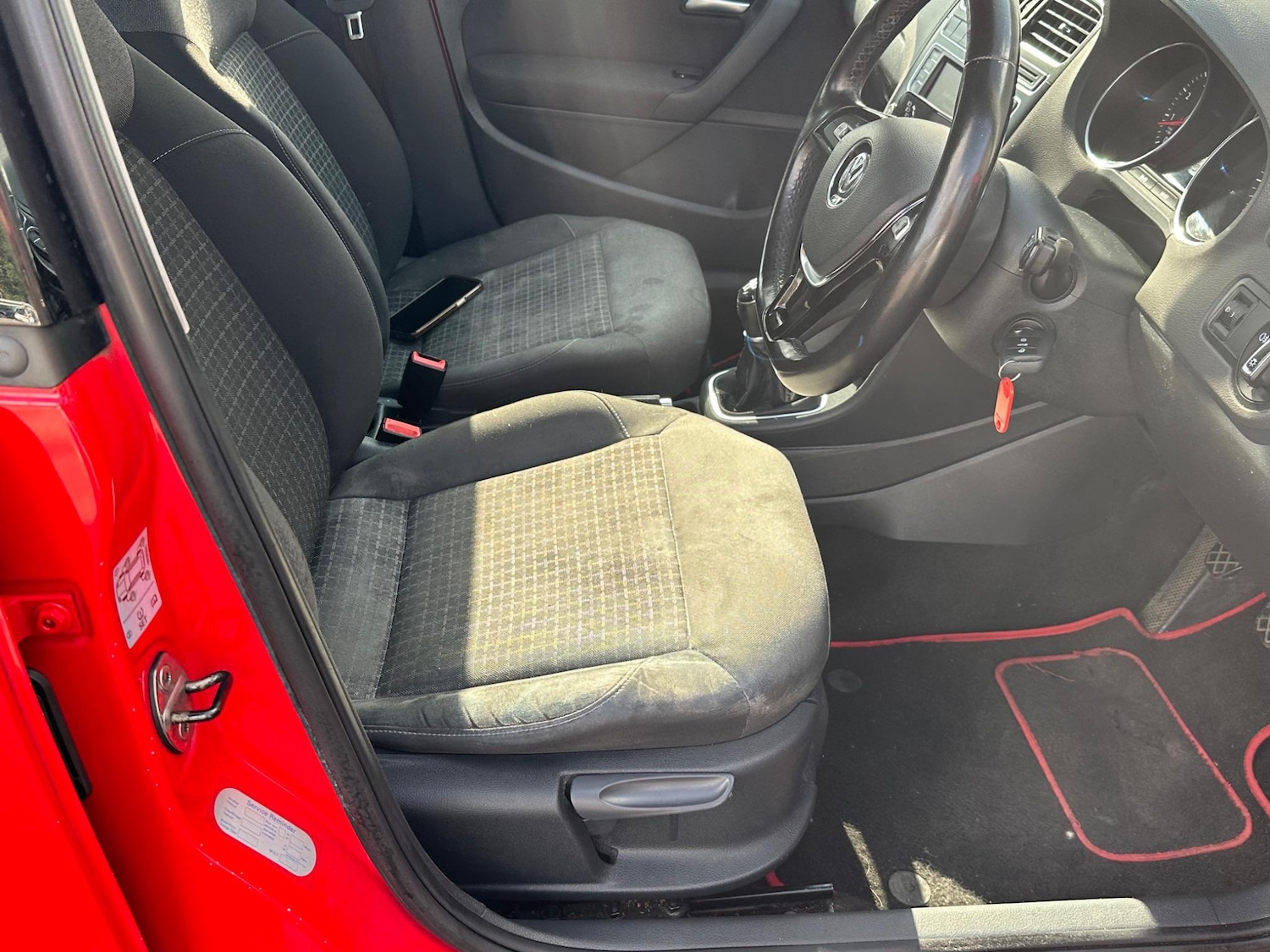 Used Volkswagen Polo 2015 for sale - 76270907: Photo 32