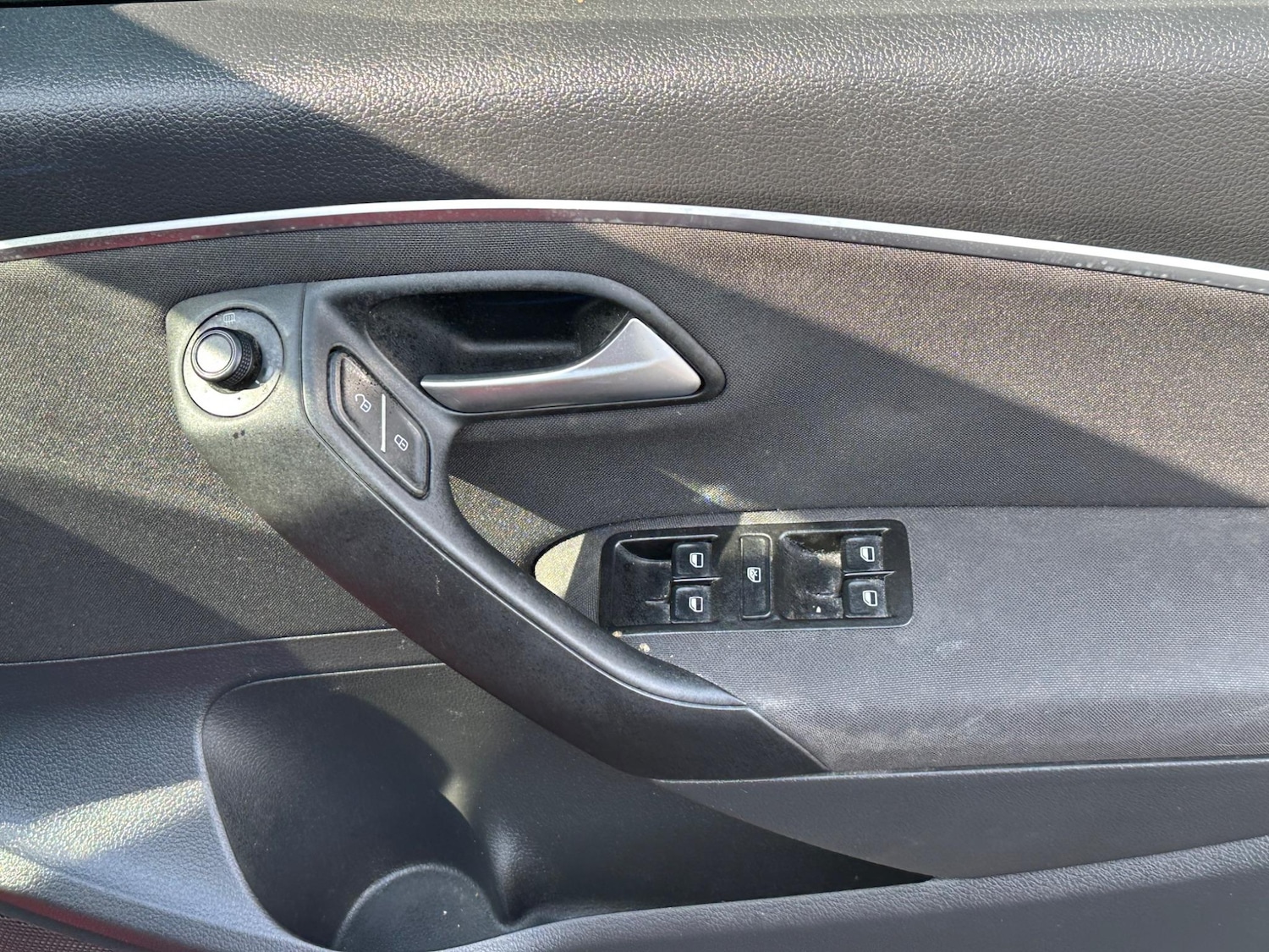 Used Volkswagen Polo 2015 for sale - 76270907: Photo 35