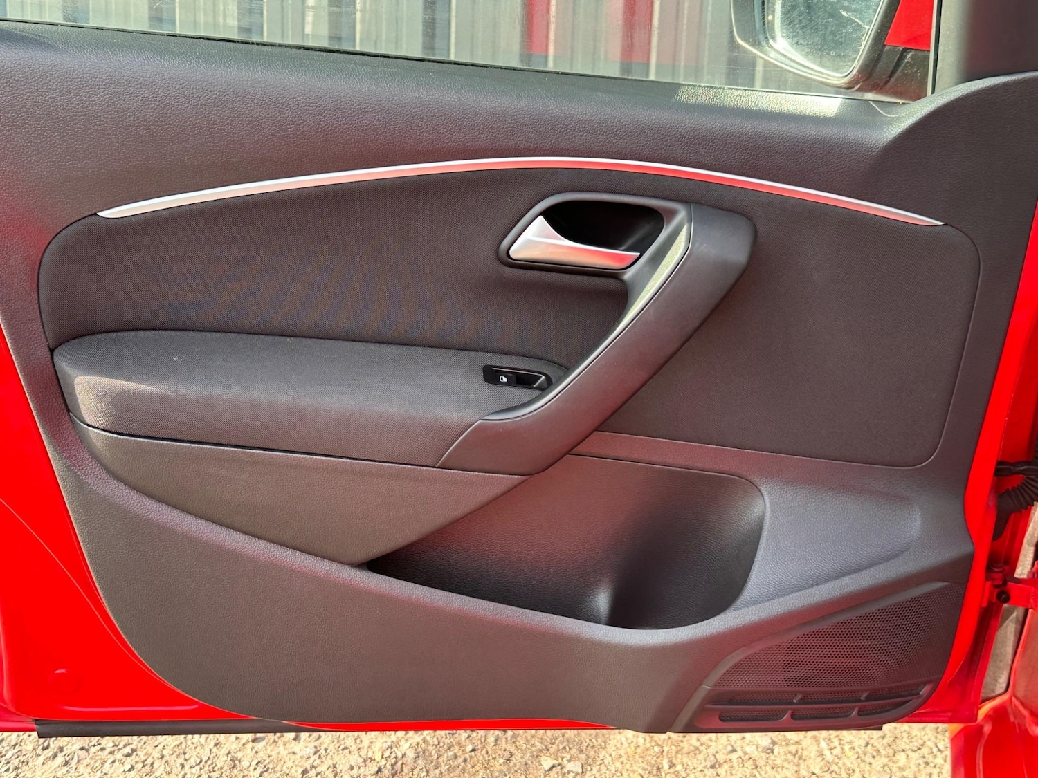 Used Volkswagen Polo 2015 for sale - 76270907: Photo 46