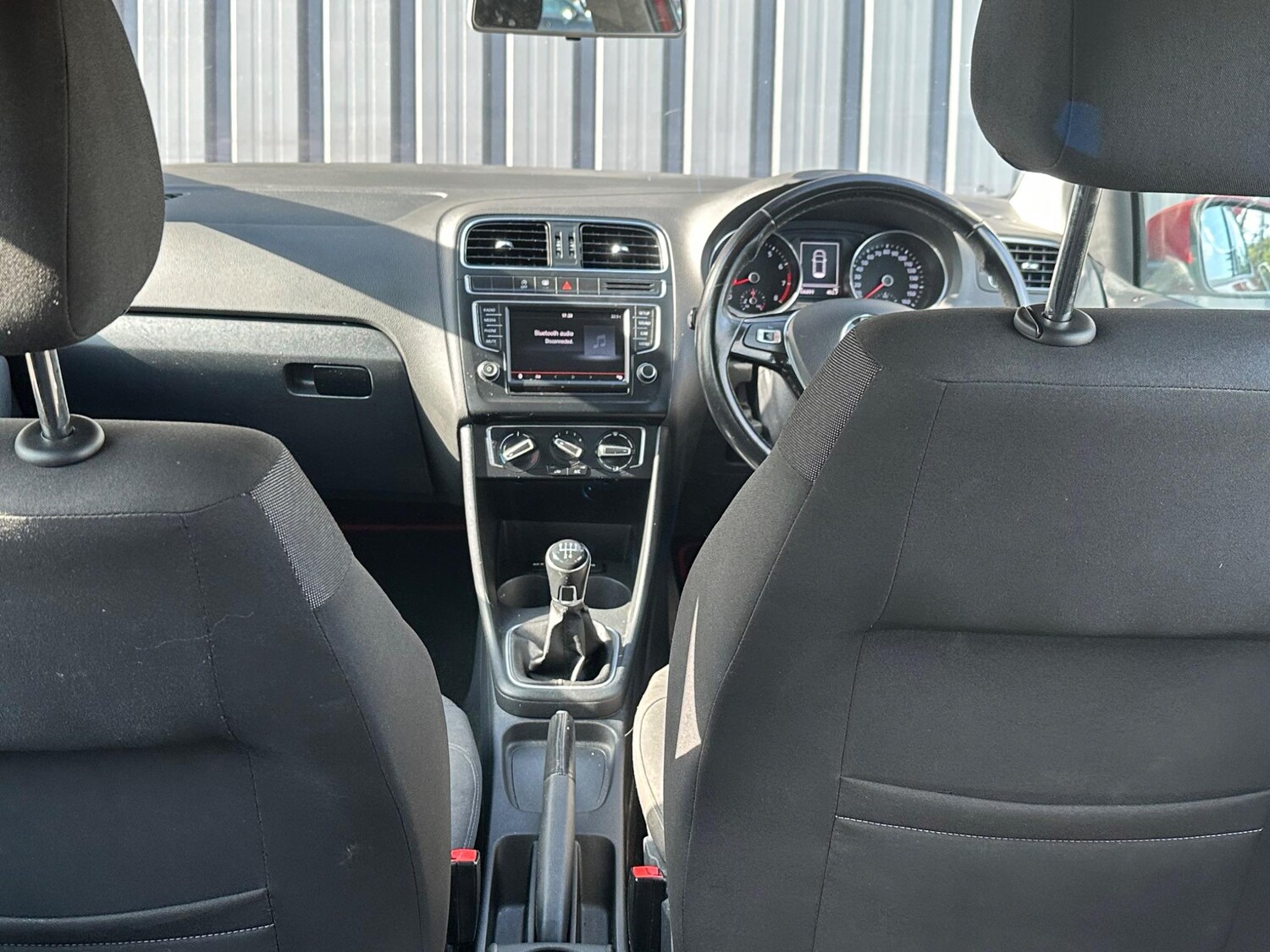 Used Volkswagen Polo 2015 for sale - 76270907: Photo 50