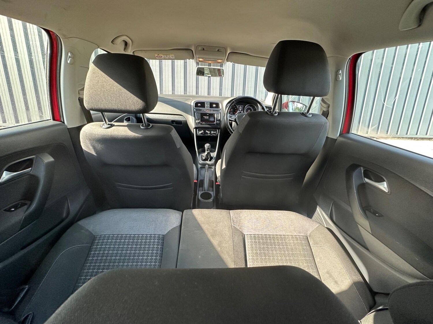 Used Volkswagen Polo 2015 for sale - 76270907: Photo 51