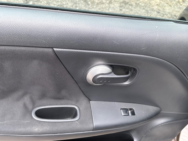 Used Nissan Note 2010 for sale - 75669347: Photo 39