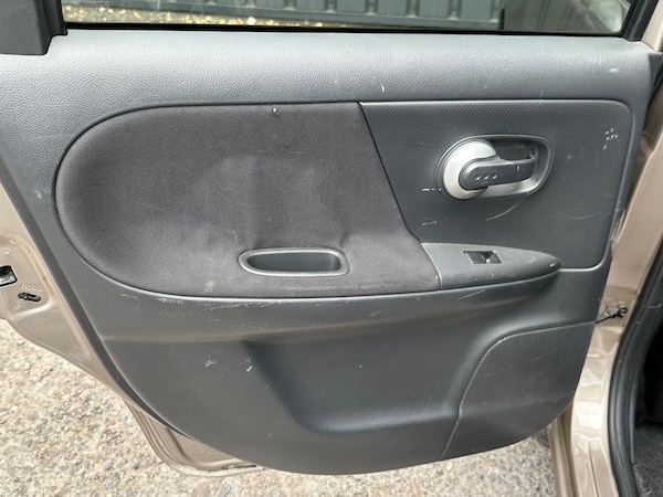 Used Nissan Note 2010 for sale - 75669347: Photo 42