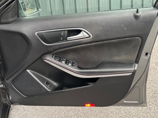 Used Mercedes-Benz GLA 2014 for sale - 76042351: Photo 32