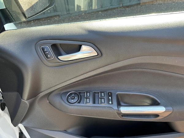 Used Ford C-Max 2015 for sale - 75185904: Photo 29