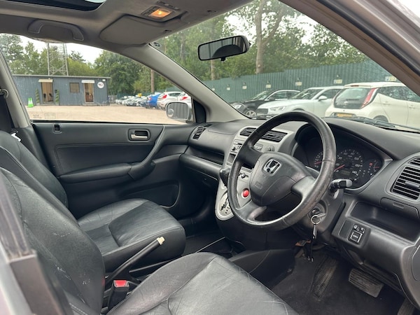 Used Honda Civic 2003 for sale - 75387170: Photo 9