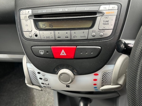 Used Peugeot 107 2009 for sale - 75268524: Photo 15