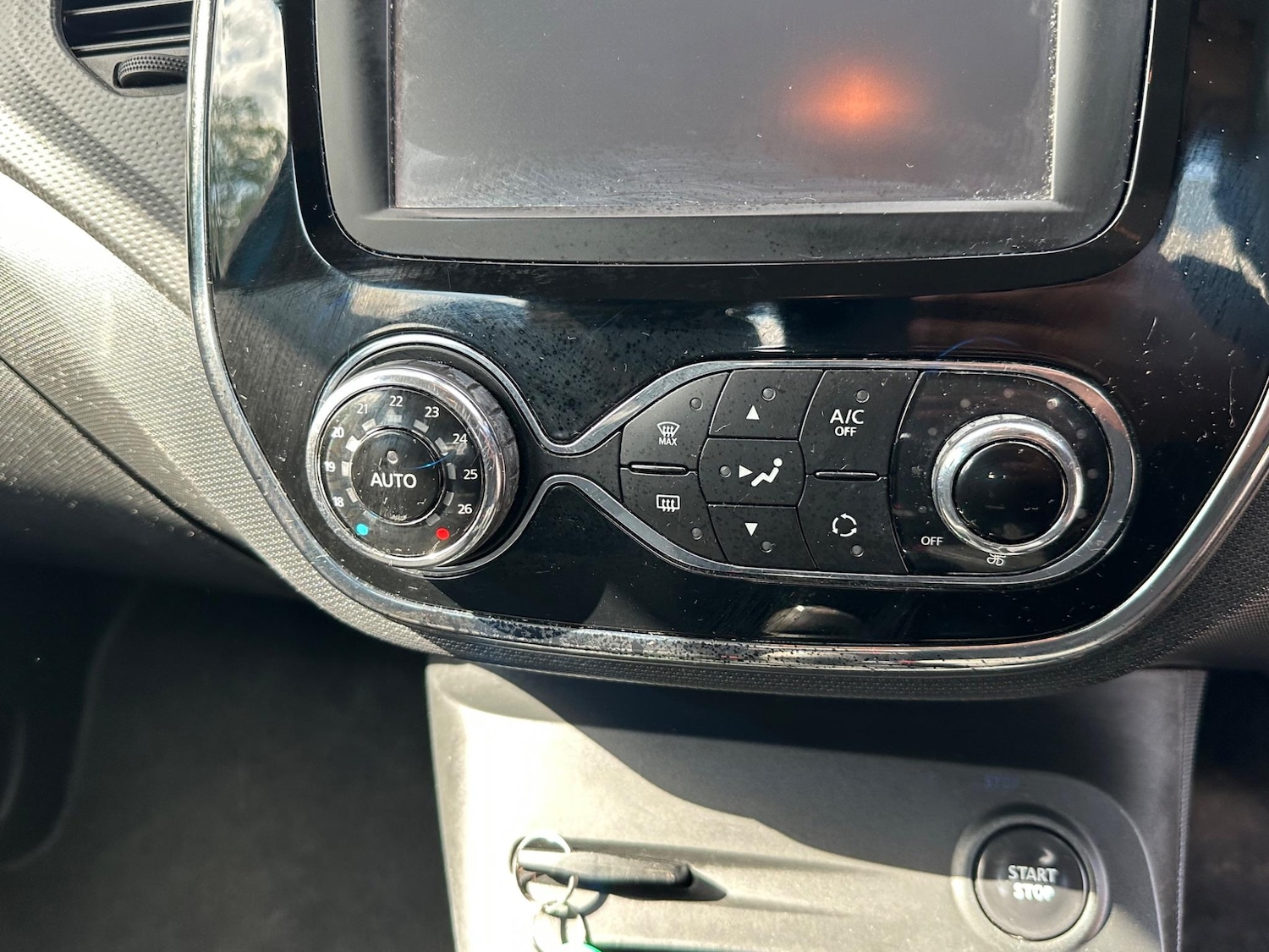 Used Renault Captur 2016 for sale - 76026518: Photo 23