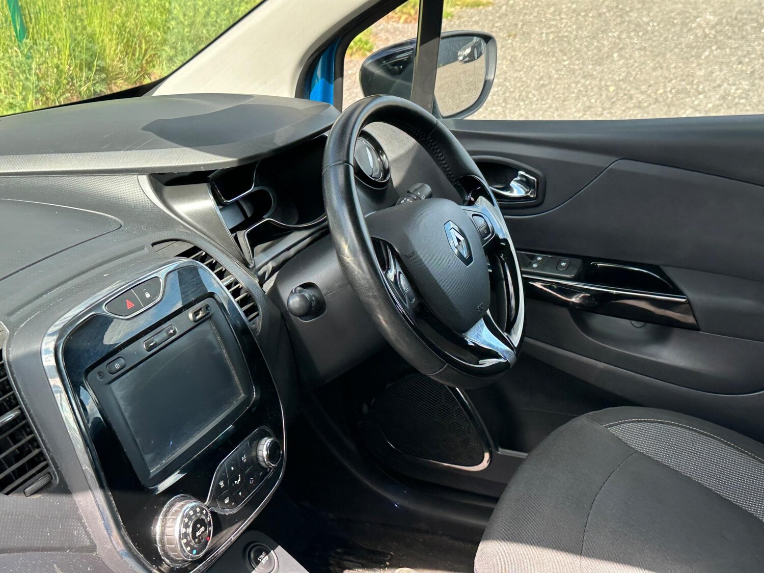 Used Renault Captur 2016 for sale - 76026518: Photo 35