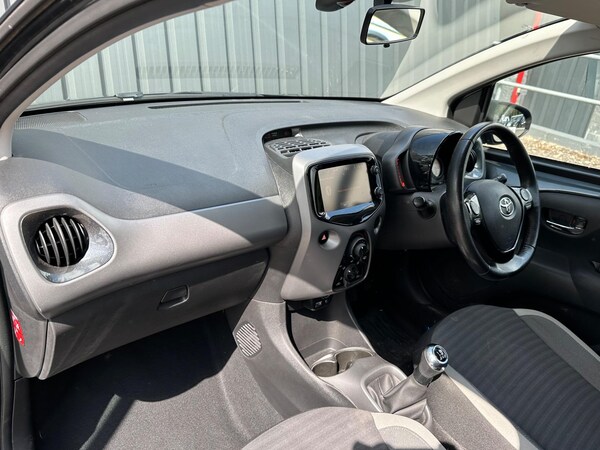 Used Toyota AYGO 2018 for sale - 75290572: Photo 23