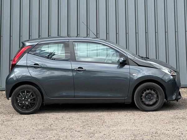 Used Toyota AYGO 2018 for sale - 75290572: Photo 6