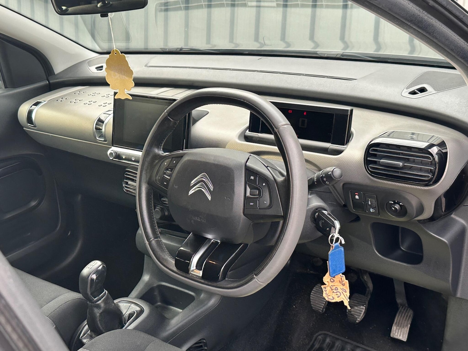 Used Citroen C4 Cactus 2017 for sale - 76109360: Photo 21
