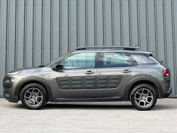 Used Citroen C4 Cactus 2017 for sale - 76109360: Photo 3
