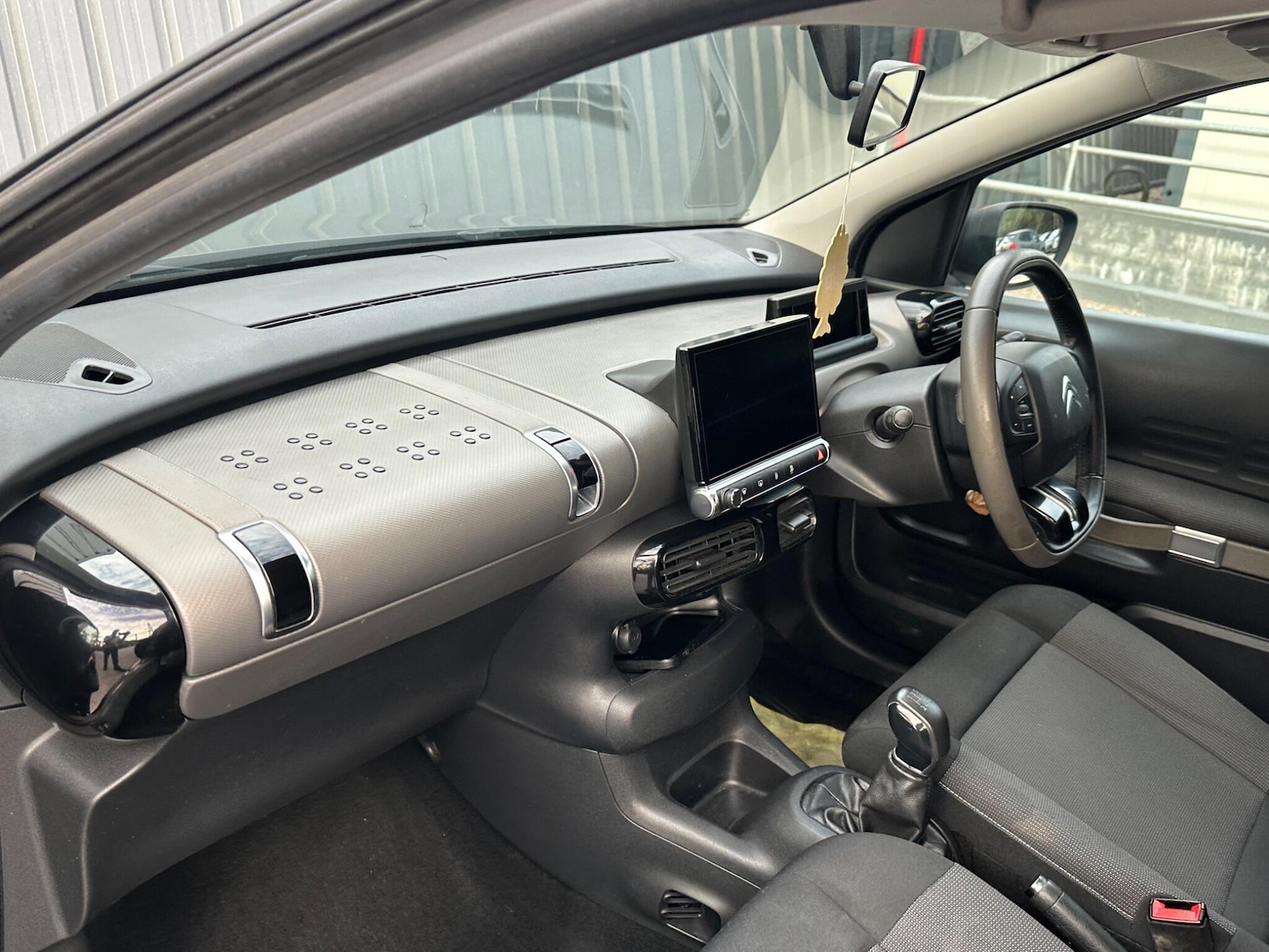 Used Citroen C4 Cactus 2017 for sale - 76109360: Photo 42
