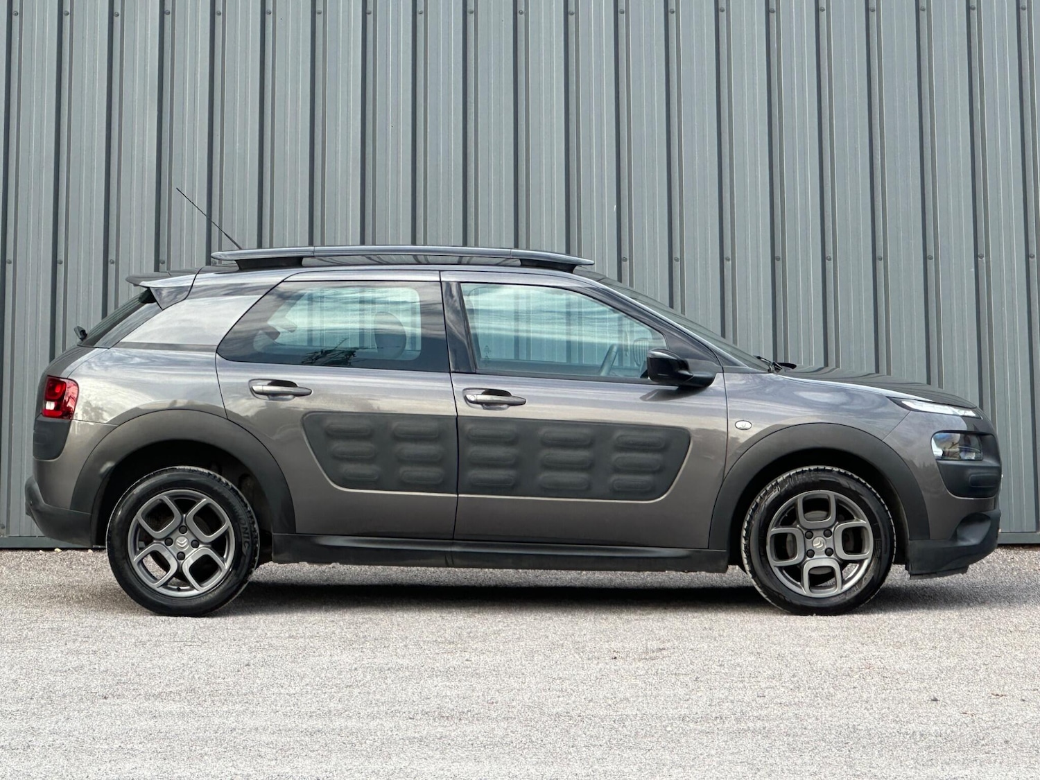 Used Citroen C4 Cactus 2017 for sale - 76109360: Photo 7