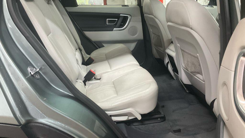 Used Land Rover Discovery Sport 2016 for sale - 76109879: Photo 6