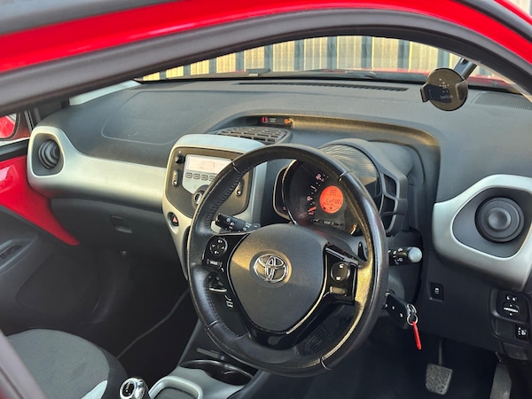 Used Toyota AYGO 2018 for sale - 76239886: Photo 17