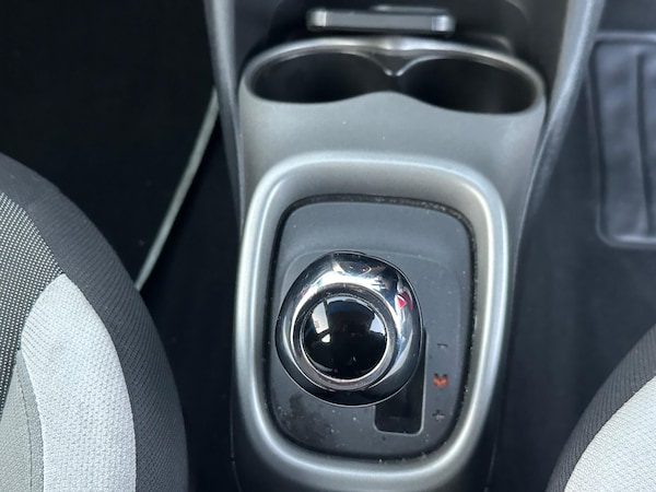 Used Toyota AYGO 2018 for sale - 76239886: Photo 24