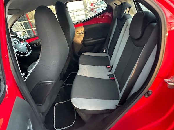 Used Toyota AYGO 2018 for sale - 76239886: Photo 41