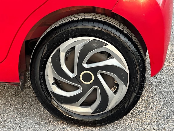 Used Toyota AYGO 2018 for sale - 76239886: Photo 9