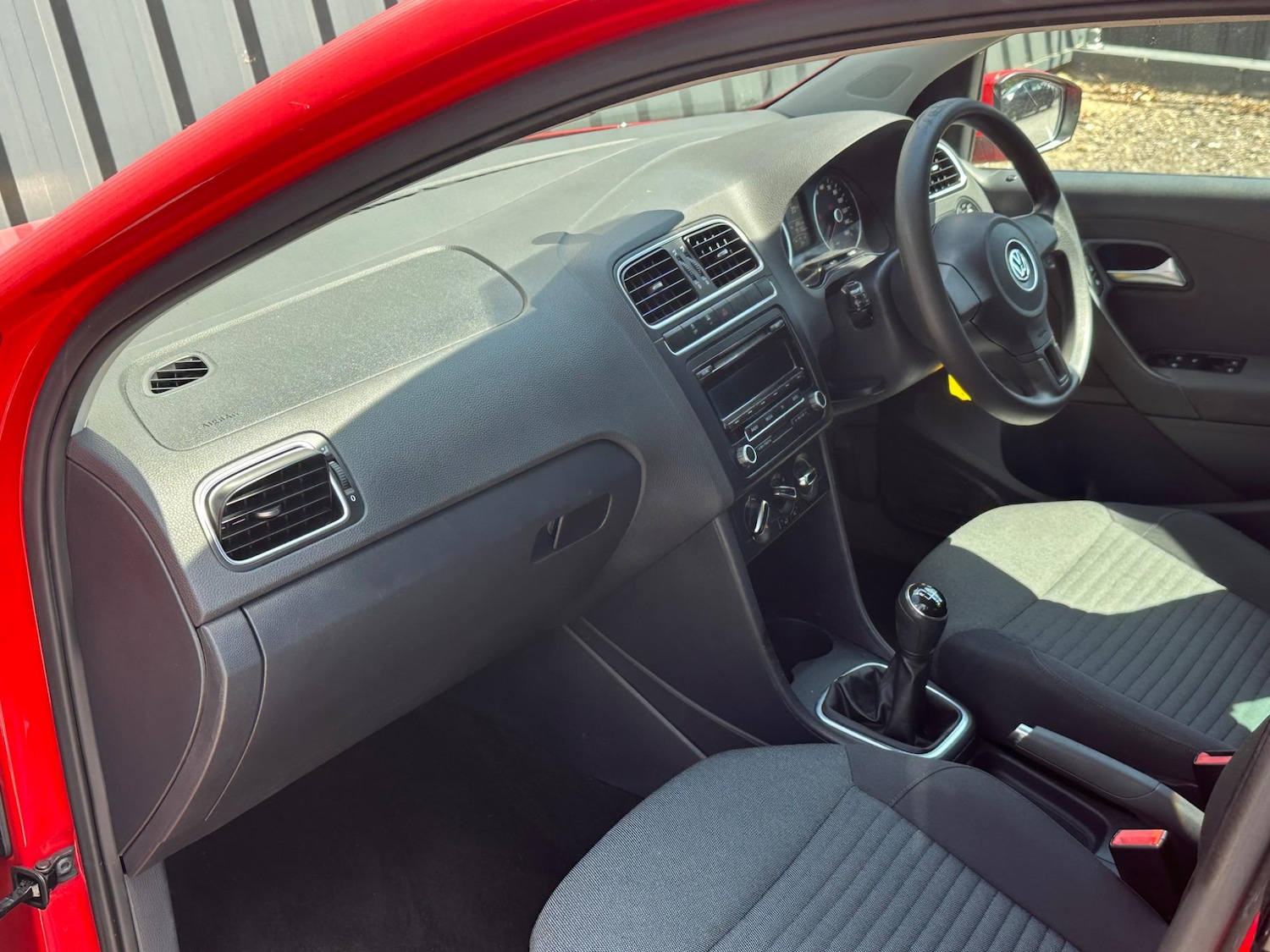 Used Volkswagen Polo 2013 for sale - 76408576: Photo 13