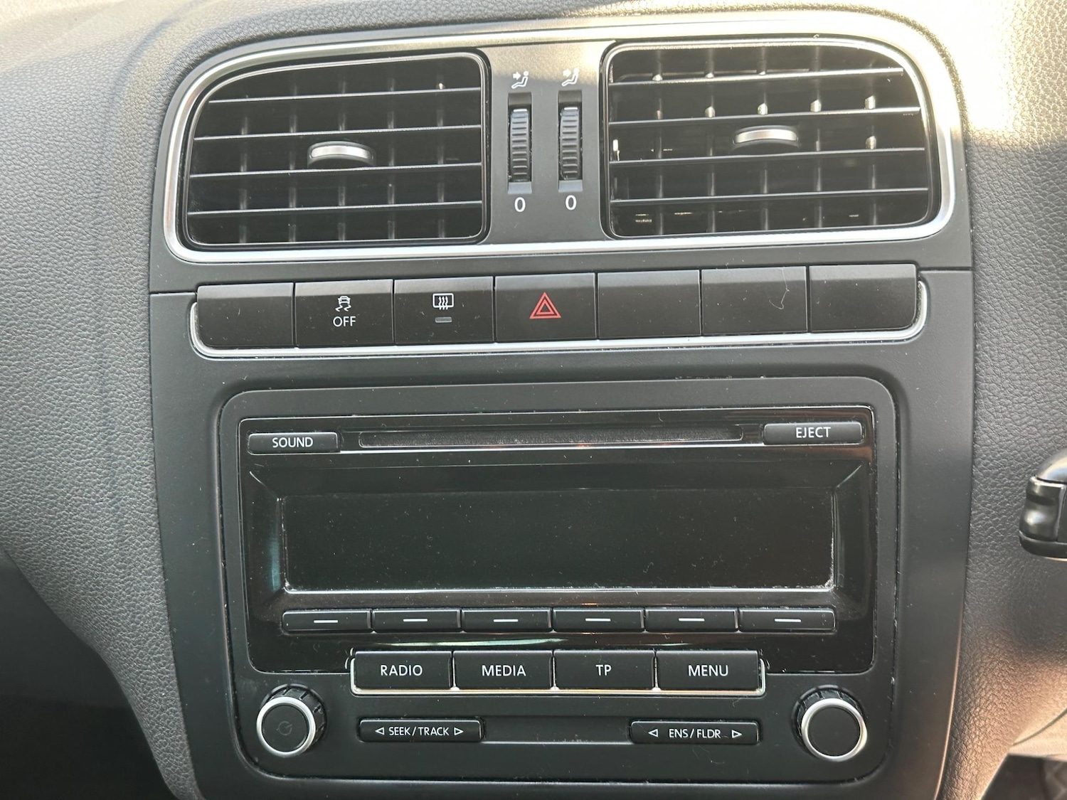 Used Volkswagen Polo 2013 for sale - 76408576: Photo 33