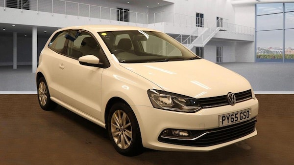 Used Volkswagen Polo 2016 for sale - 75740942: Photo 1