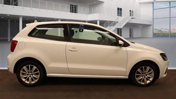 Used Volkswagen Polo 2016 for sale - 75740942: Photo 5