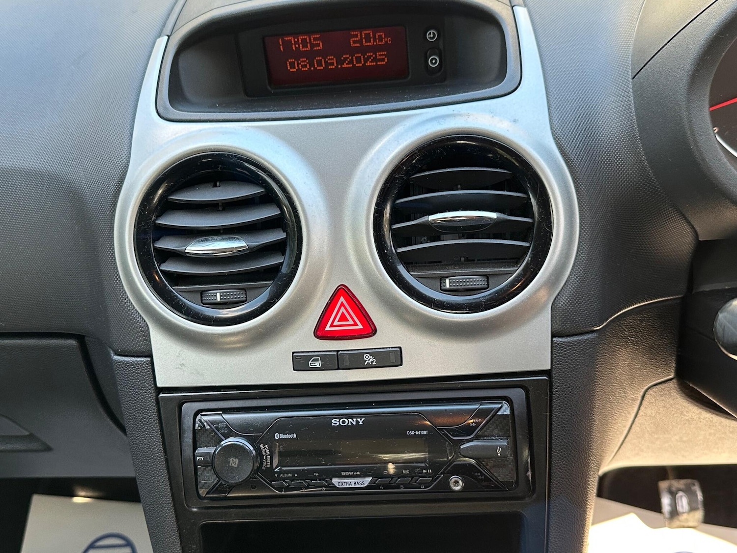 Used Vauxhall Corsa 2012 for sale - 75741755: Photo 26