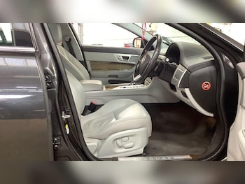Used Jaguar XF 2012 for sale - 76108985: Photo 2