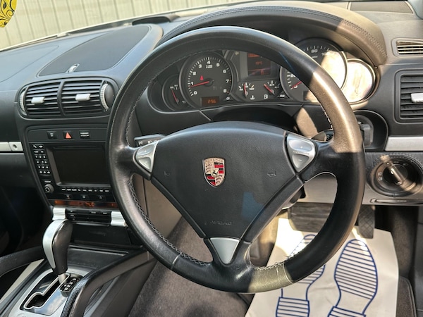 Used Porsche Cayenne 2006 for sale - 74668477: Photo 14