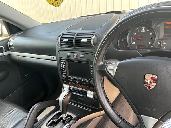 Used Porsche Cayenne 2006 for sale - 74668477: Photo 21