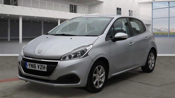 Used Peugeot 208 2016 for sale - 75185867: Photo 3