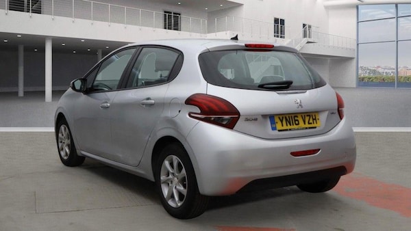 Used Peugeot 208 2016 for sale - 75185867: Photo 4