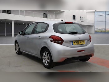 Used Peugeot 208 2016 for sale - 75185867: Photo