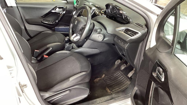 Used Peugeot 208 2016 for sale - 75185867: Photo 9