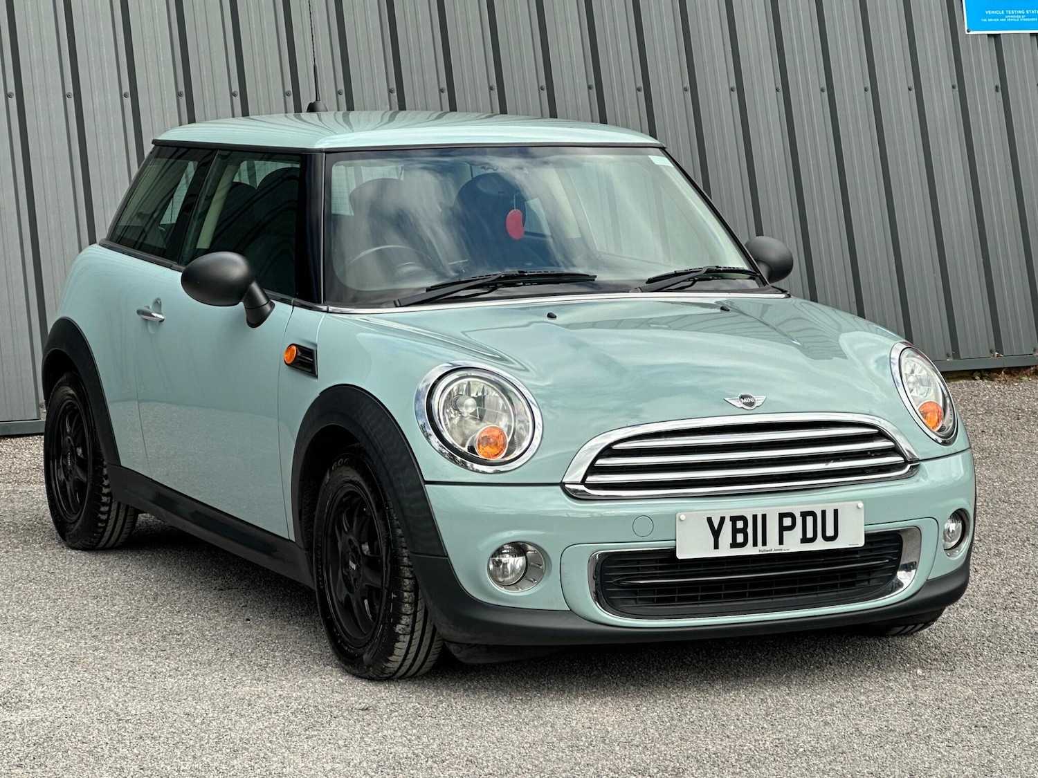 Used MINI Hatch 2011 for sale - 76175146: Photo 1