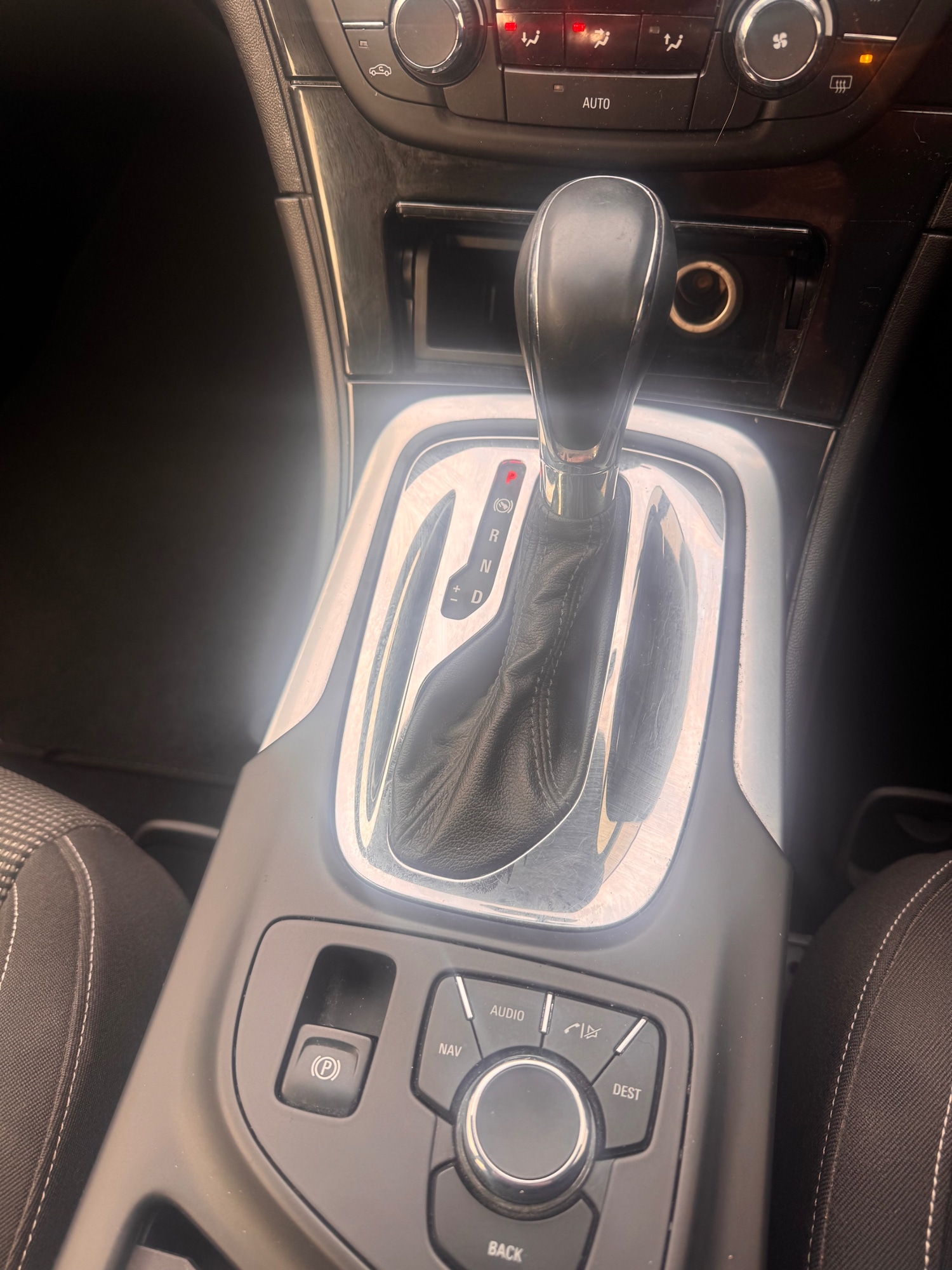 Used Vauxhall Insignia 2013 for sale - 77200968: Photo 8