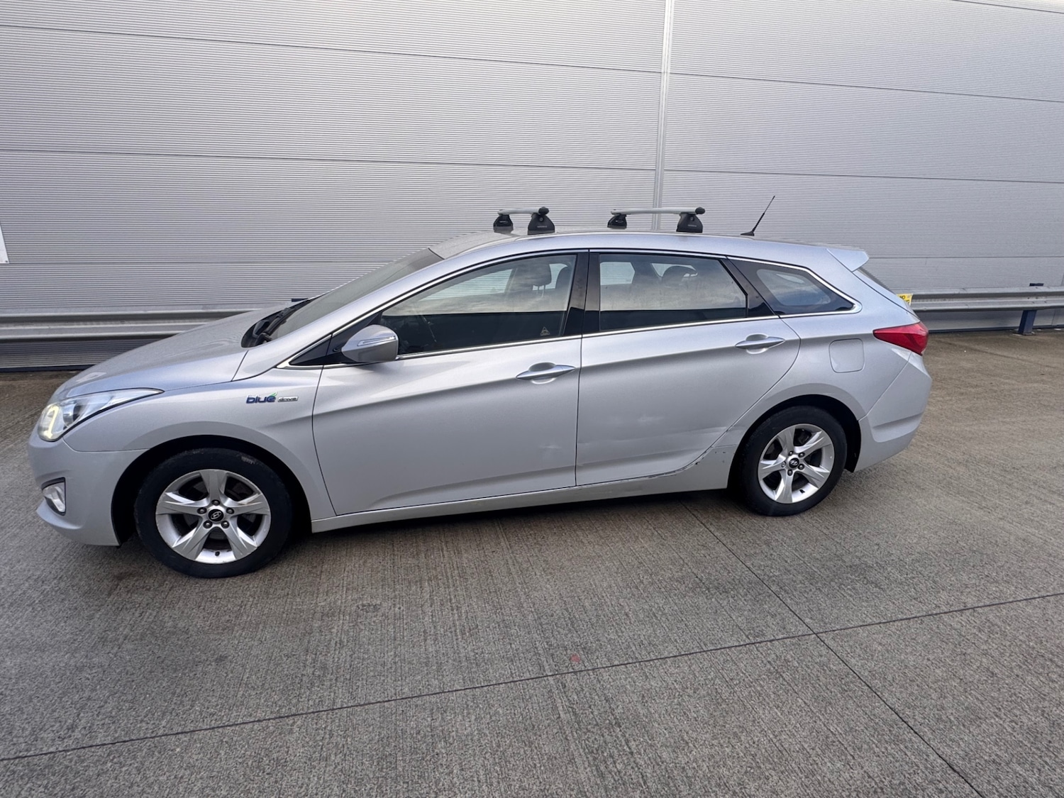 Used Hyundai i40 2013 for sale - 77223365: Photo 3