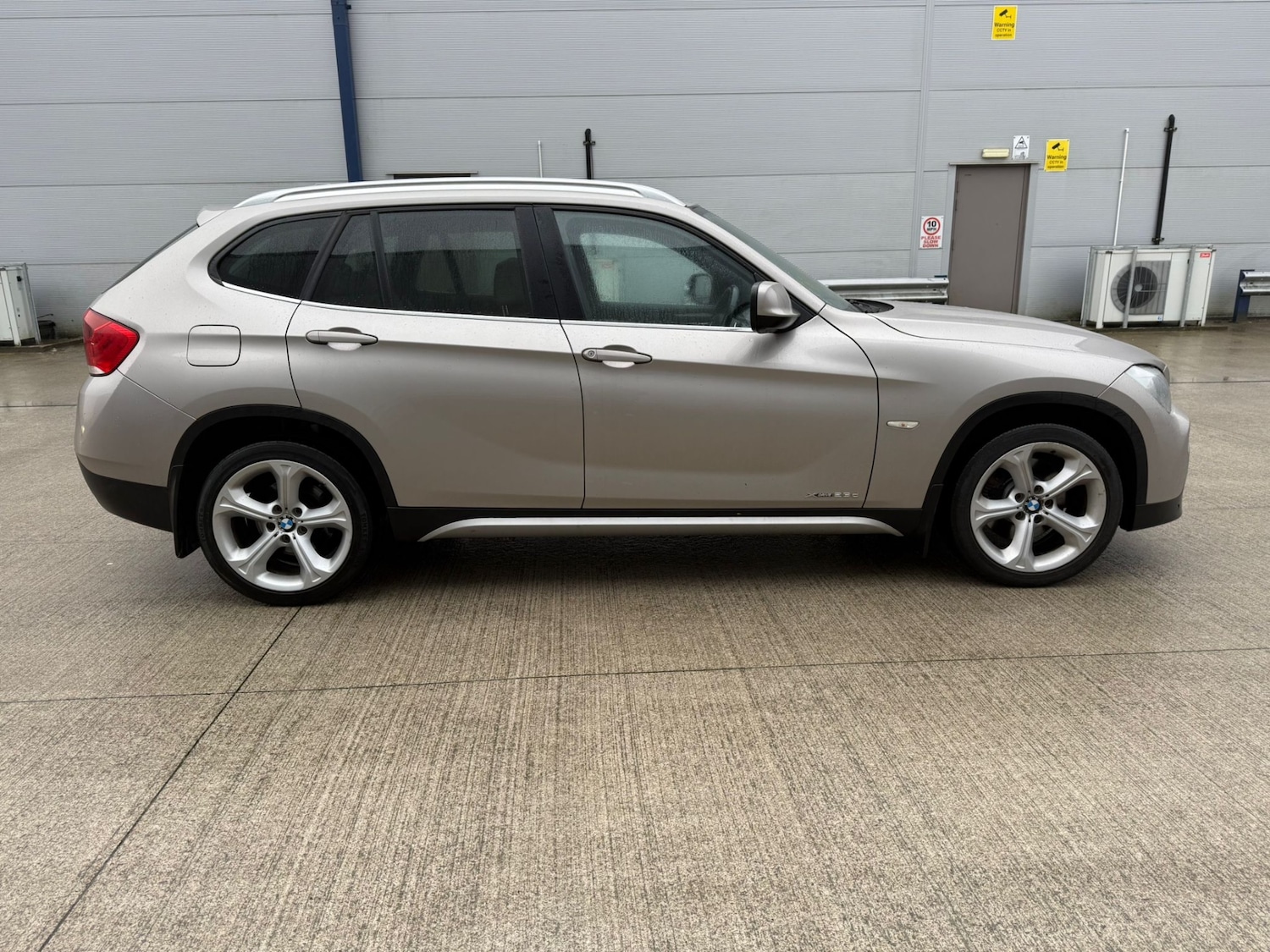 Used BMW X1 2010 for sale - 76859286: Photo 3