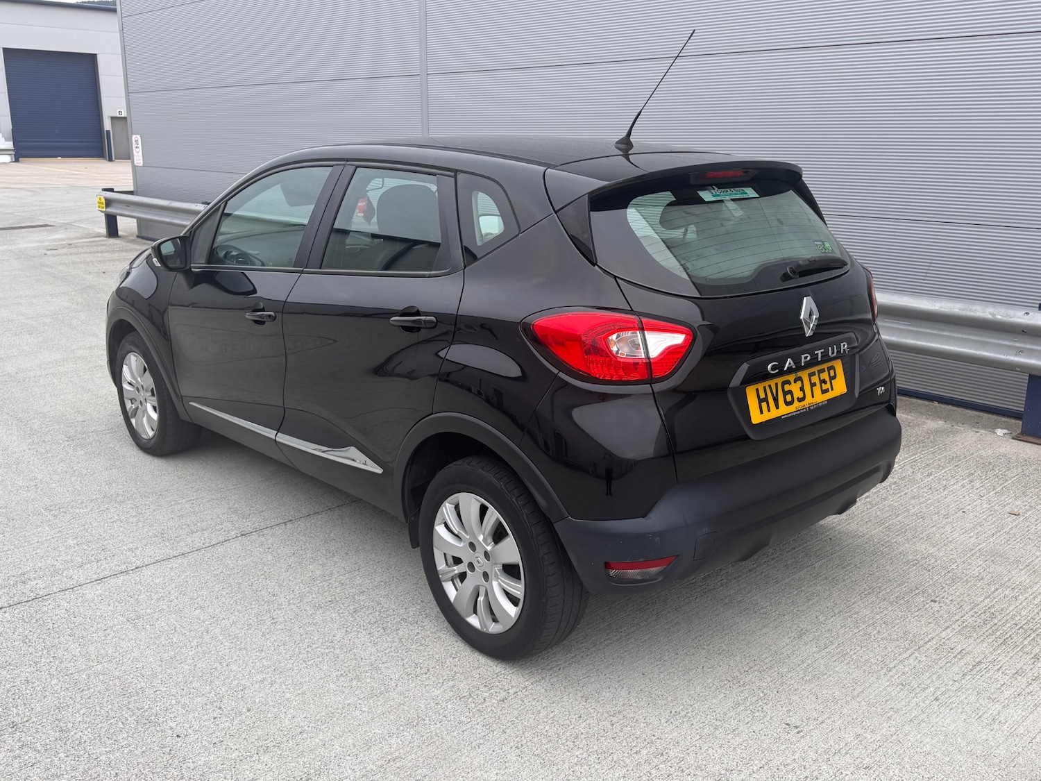 Used Renault Captur 2013 for sale - 76302486: Photo 3