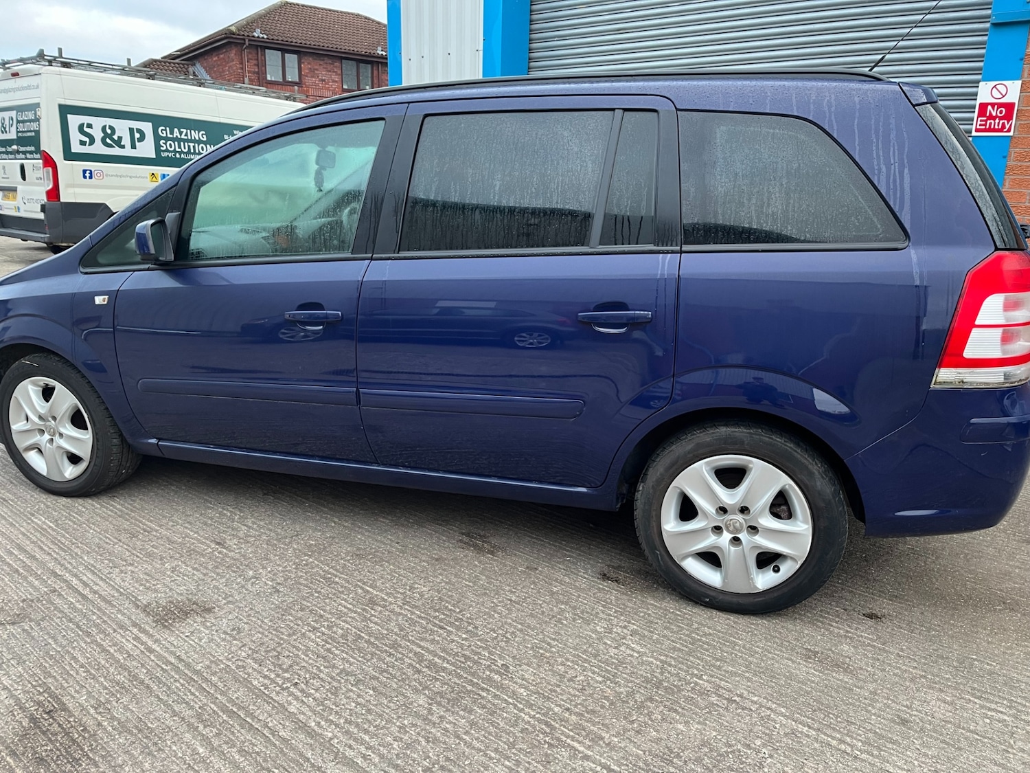 Used Vauxhall Zafira 2012 for sale - 77068998: Photo 2