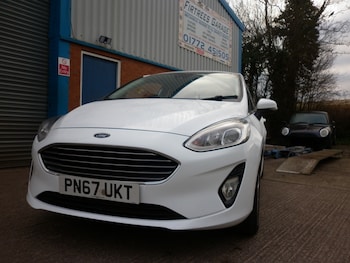 2017 (67) - 1.1 Zetec 3dr