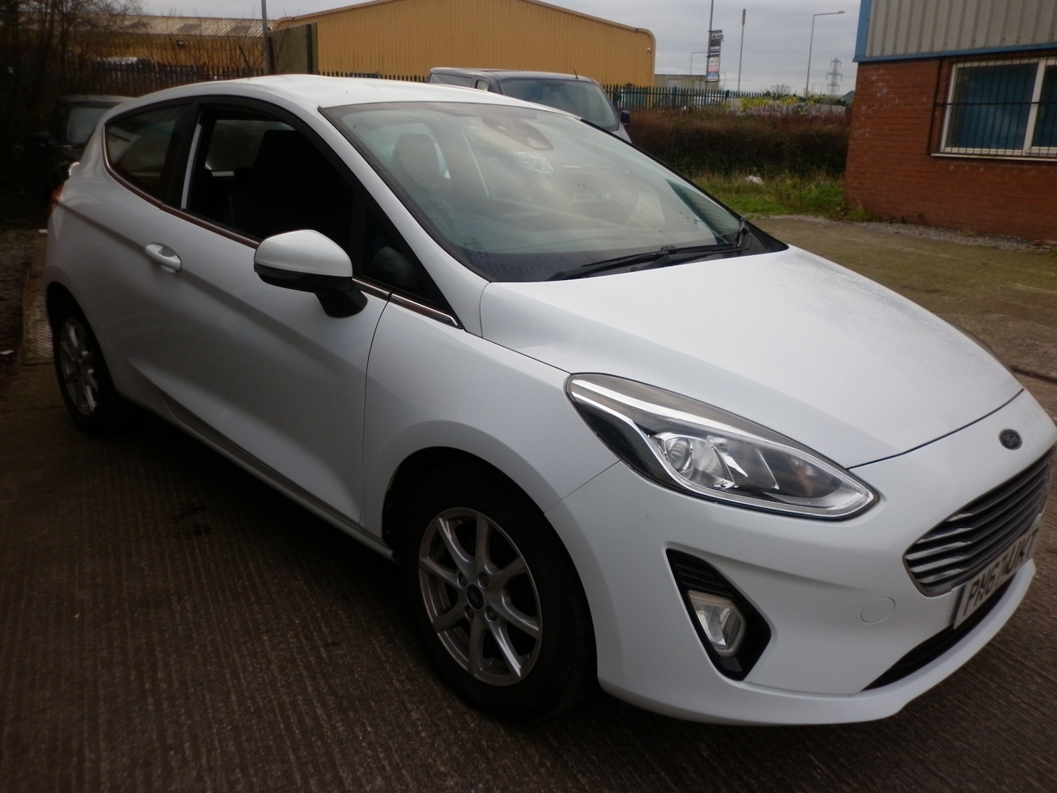 Used Ford Fiesta 2017 for sale - 77069081: Photo 3