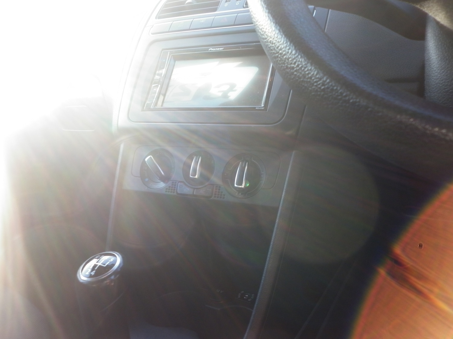 Used Volkswagen Polo 2010 for sale - 77159979: Photo 5