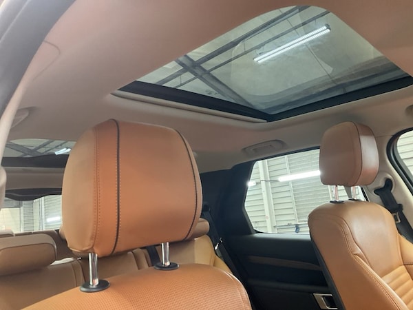 Used Land Rover Discovery 2017 for sale - 73735037: Photo 35