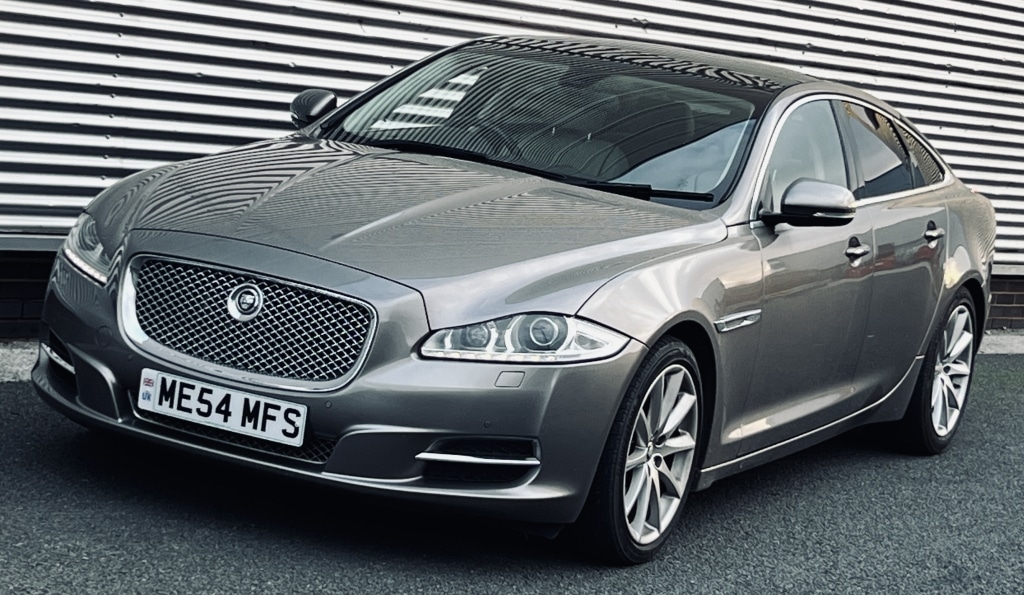 Used Jaguar XJ 2011 for sale - 76897249: Photo 6